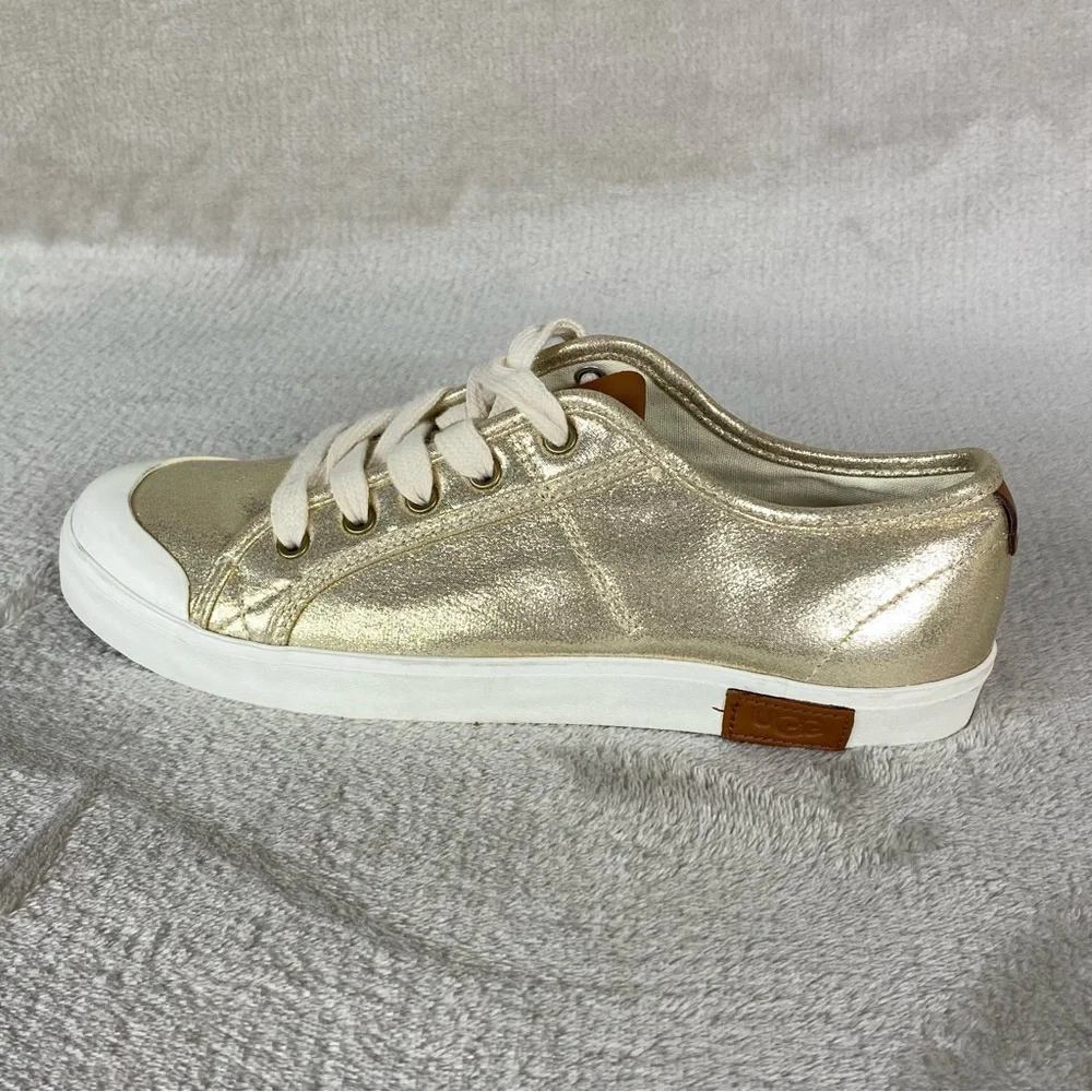 UGG‎ Shoes Girls Size 6 Gold Metallic Low Top Lace Up Casual Sneakers 1011823K
